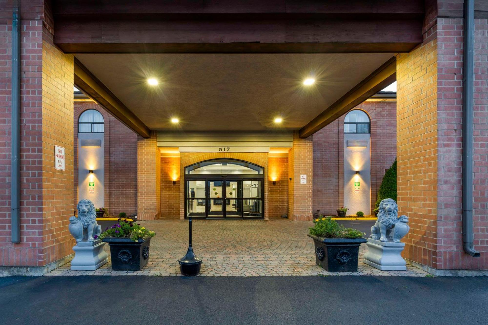 เบย์มอนต์ บาย วินด์แฮม มันเดอเลน ลิเบอร์ตี้วิลล์ แอเรีย Hotel Mundelein ภายนอก รูปภาพ